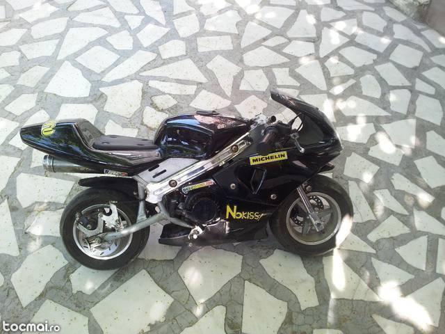 Motocicleta mini
