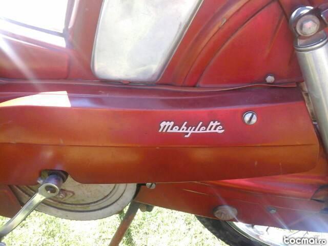 Motocicleta mobylette de colectie din 1960