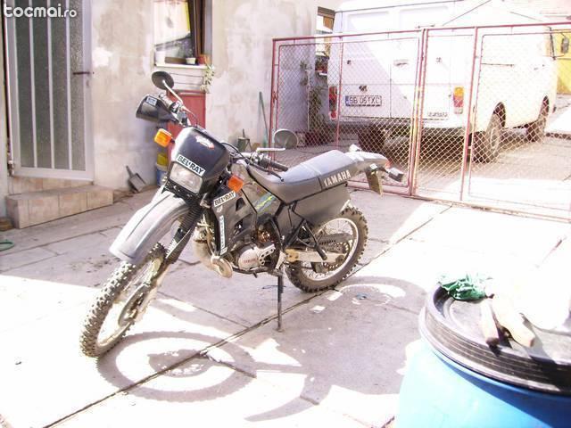 Motocicleta yamaha 125 ccm 1996