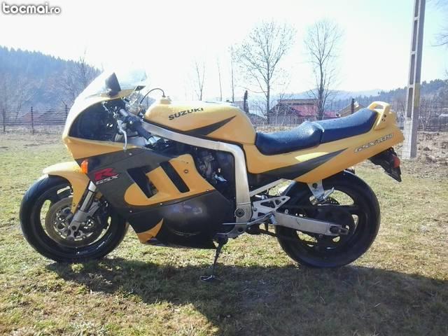 Suzuki gsx r 750 variante