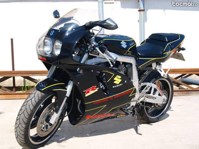 Suzuki GSXR 750