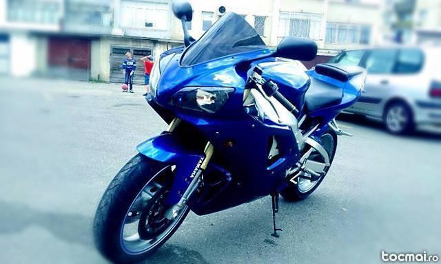 Yamaha r1, 2000