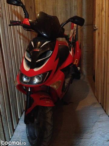 Motoscuter aprilia s50- 2008