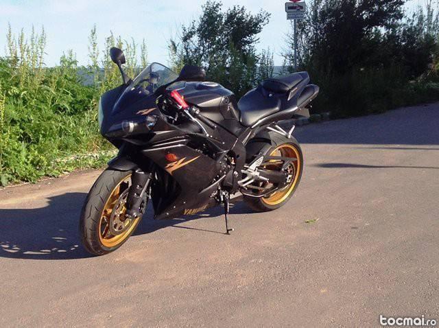 Yamaha YZF R1, 2008