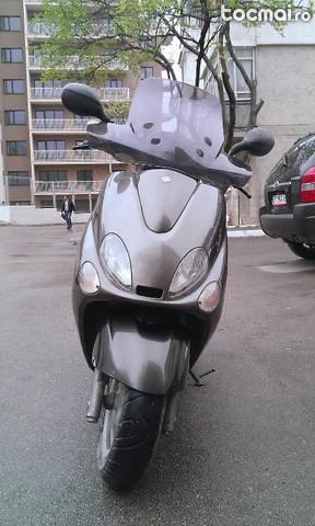 Yamaha Majesty 180, 2004