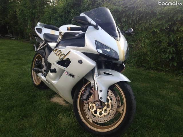 Honda cbr 1000 rr