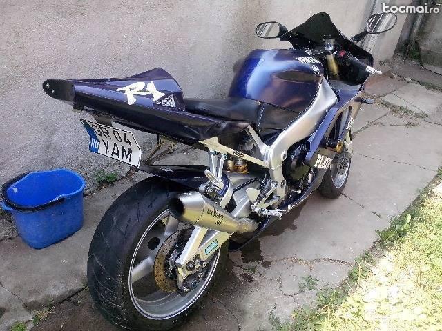 Yamaha fzr 2000