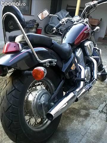 Motocicleta , chopper honda shadow vt 600