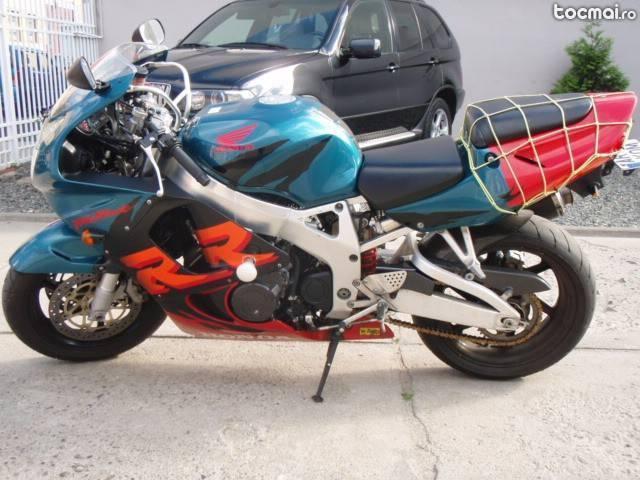 Honda cbr 900 rr fireblade, 39000 km, anul 1999