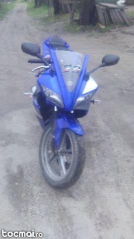 Yamaha yzf r125 2012