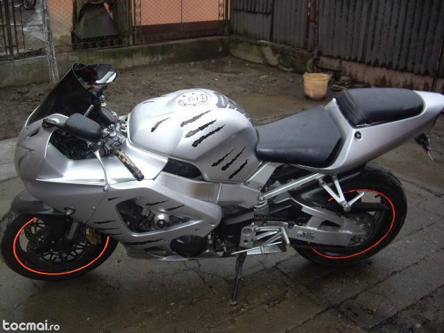 honda cbr 929