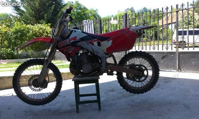 Honda CR 250 in stare excelenta