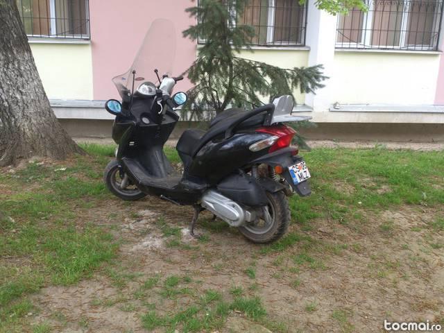 Kymco Grand dink 250, 2001