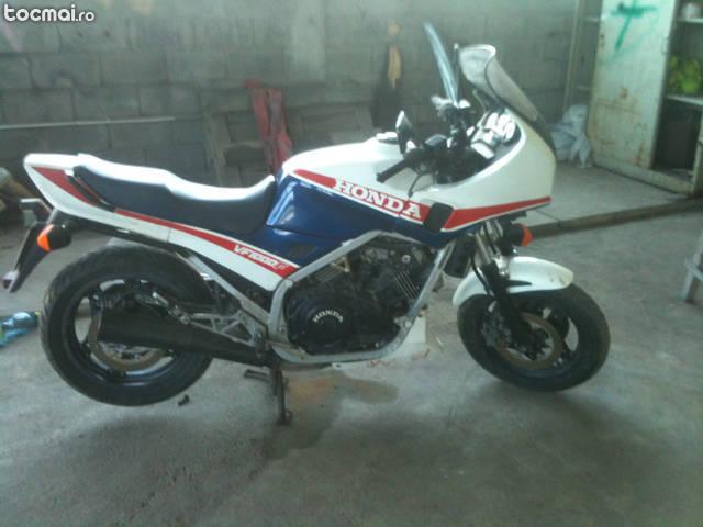 Honda VF1000R, 1986