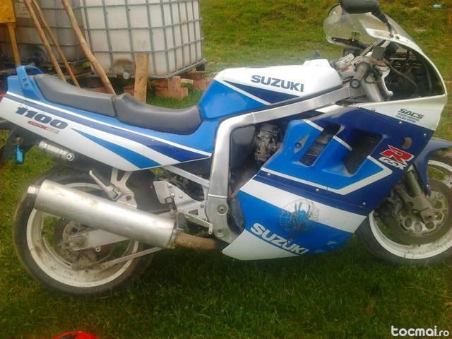 Suzuki R GSX, 1992