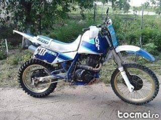 Suzuki DR 650 R