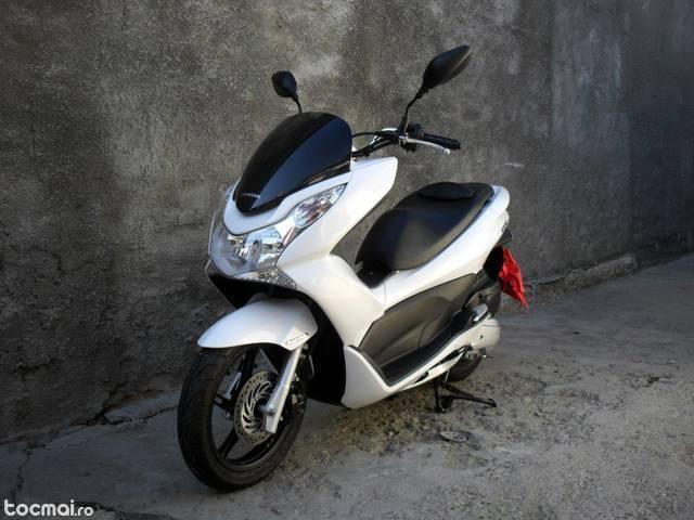 Honda pcx, 2012