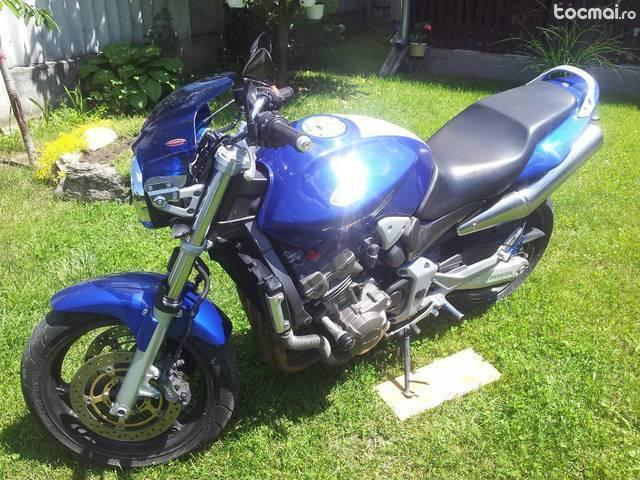 Honda Hornet 900 din 2002