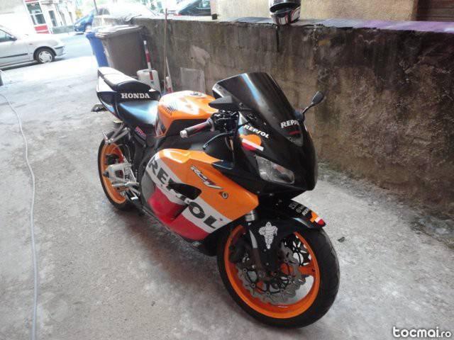 Honda Repsol Cbr 1000 rr , limited edition 122/ 400