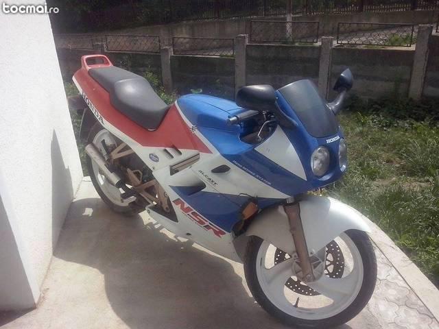 Motocicleta Honda NSR 125