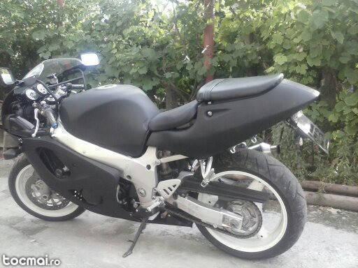 Suzuki gsxr600 srad, 1997