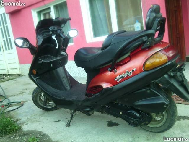 Kymco dink150 schimb