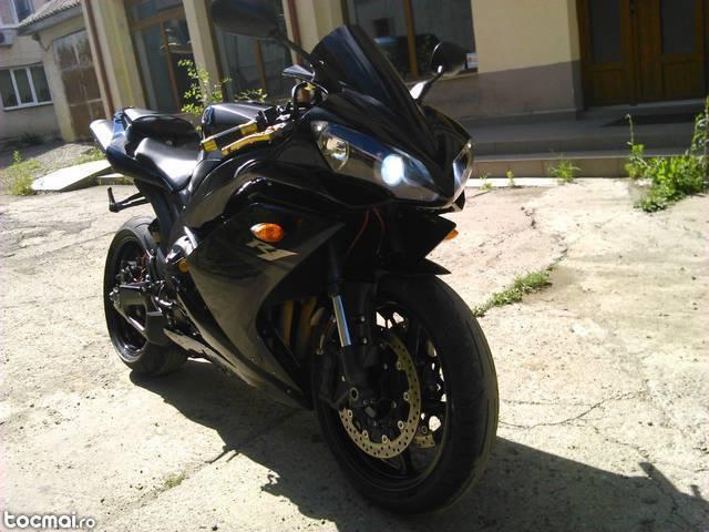 Yamaha YZF R1, 2007