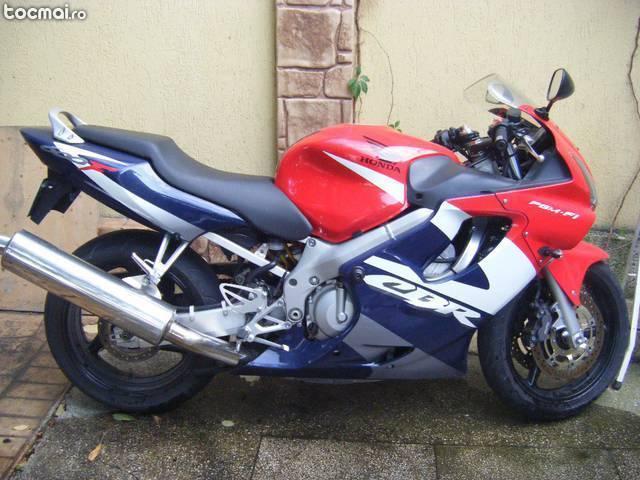 Honda CBR, 2002