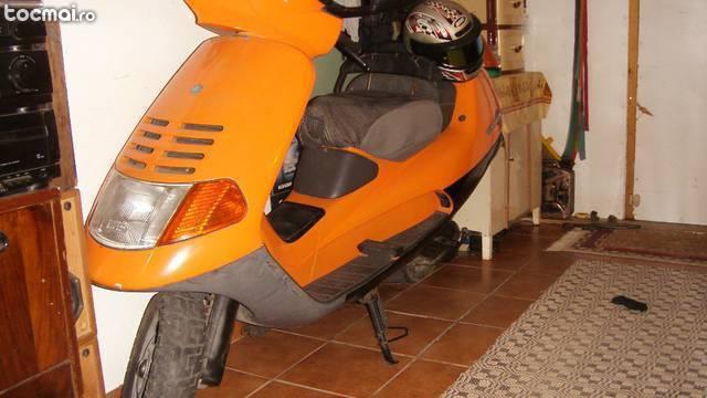 Moto scuter Piagio Hexagon 1998