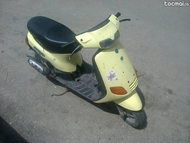 piaggio ziip