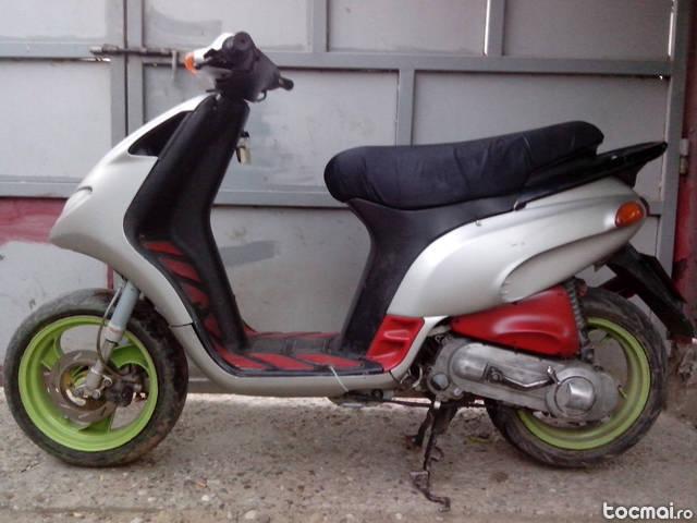 Scuter piaggio nrg mc1