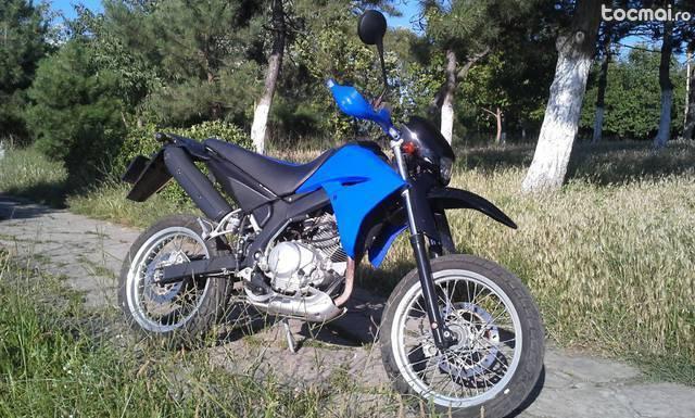 Yamaha XT 125 X