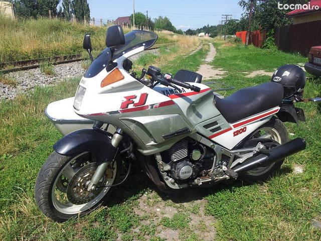 Yamaha FJ 1200, 1990