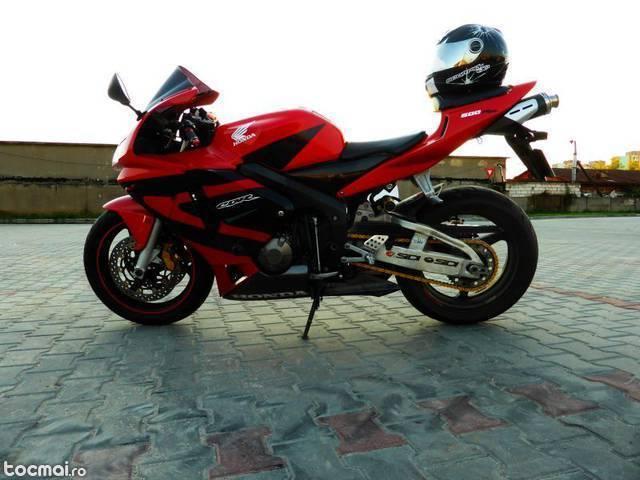 Honda cbr 600 rr facelift