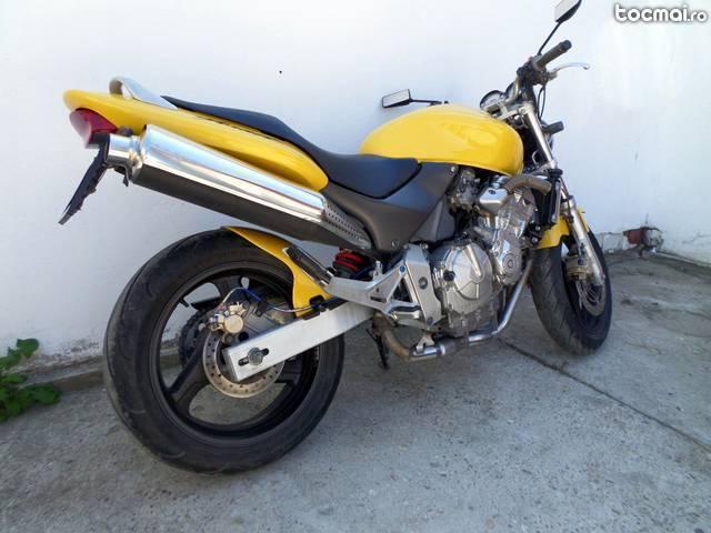 Honda hornet 600cc an1999 93cp 32429km