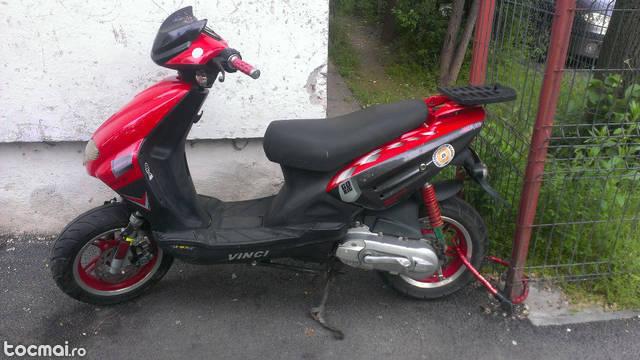 Scuter Motowell Vinci Apache RX8 , 2010