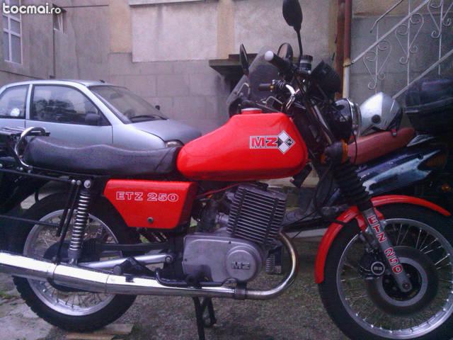 Motocicleta mz etz 250 1986