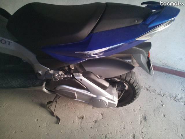Scuter Peugeot- jet force