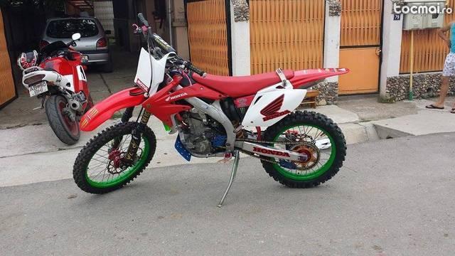 honda crf 450 arata impecabil