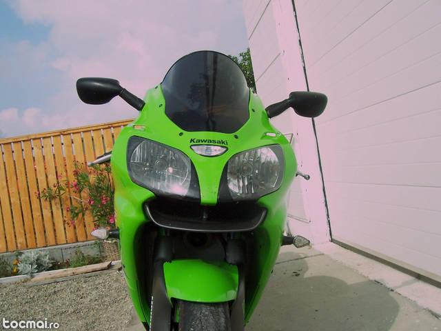 Kawasaki ninja 636, 2002