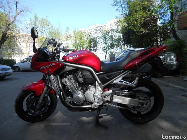 Motocicleta Yamaha Fazer 1000