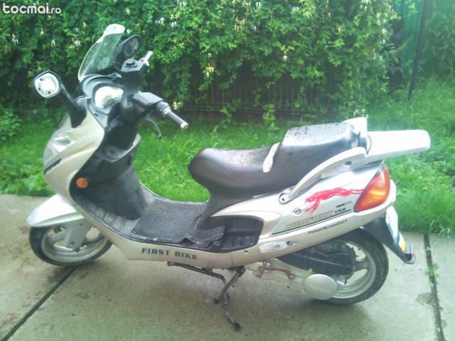 maxi scuter/ first bike confort 150cm/ inmatriculat politie/