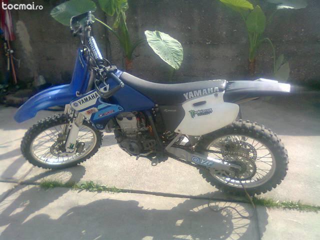 Yamaha yzf, 2002