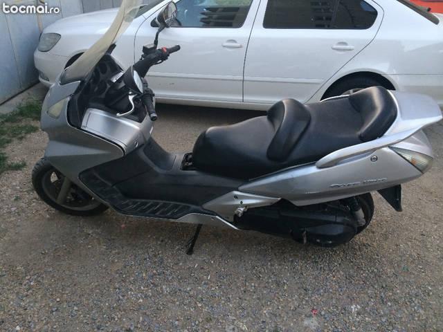 2 Honda Silverwing 600