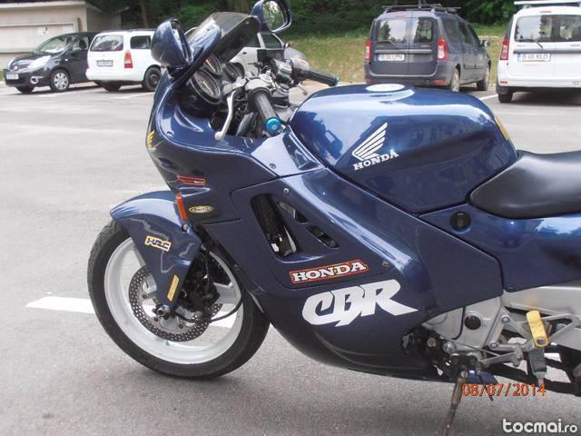 Honda CBR F, 1992