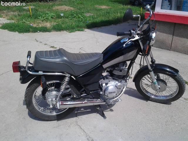 Motocicleta Yamaha SR 125 in 4 timpi / import Germania