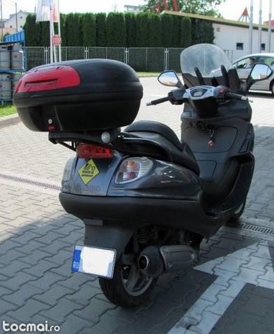 Maxi Scooter Piaggio 2004