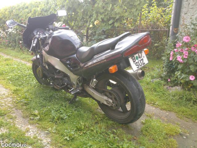 Suzuki RF 900 , Inmatriculat