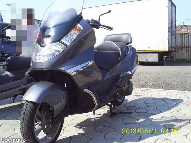 Maxi scuter aprilia atlantic 500 cc 2004
