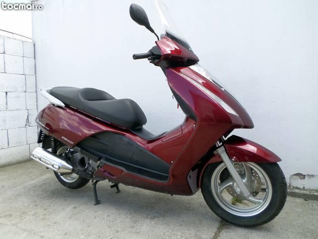 Honda phanteon 150cc an2003 8411km